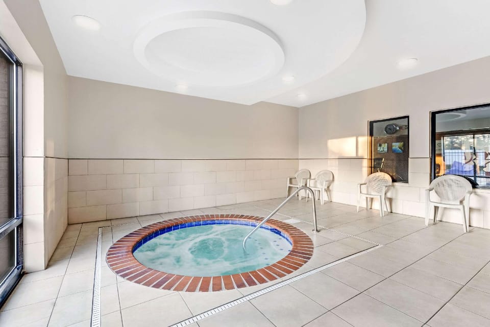 Comfort Suites Murfreesboro Shopping District Hotel in Murfreesboro