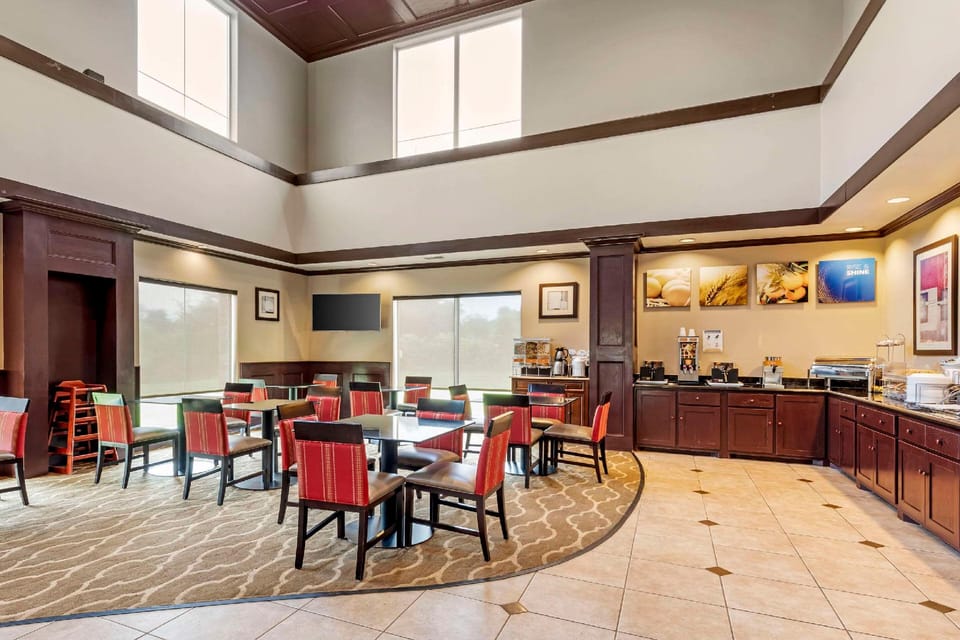 Comfort Suites Palestine Hotel in Texas