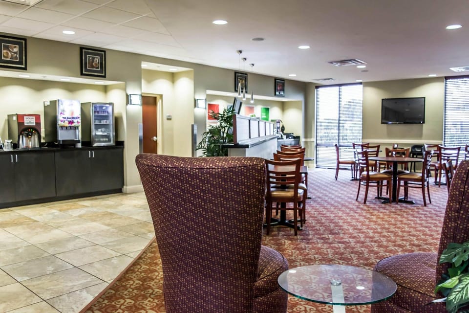 Comfort Suites Palm Bay - Melbourne Hotel in Palm Bay