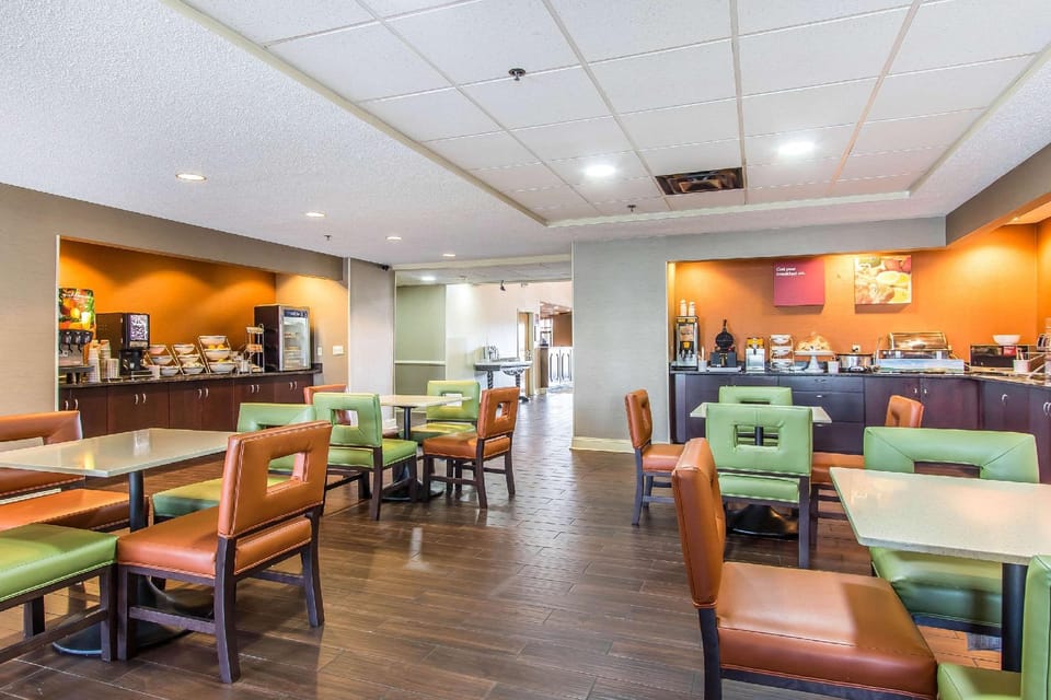 Comfort Suites Richmond Hotel in Richmond