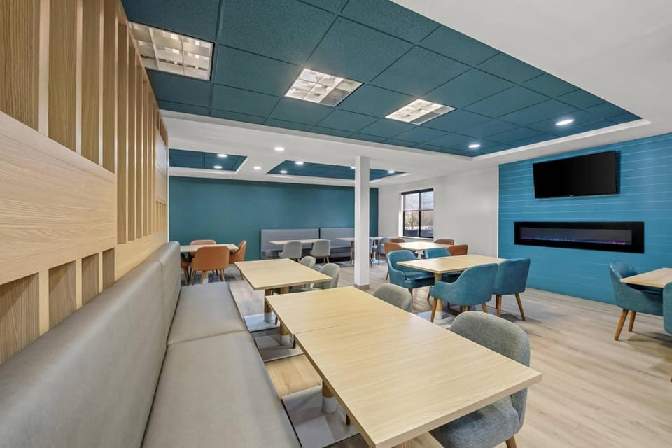 Comfort Suites Sanford Hotel in North Carolina