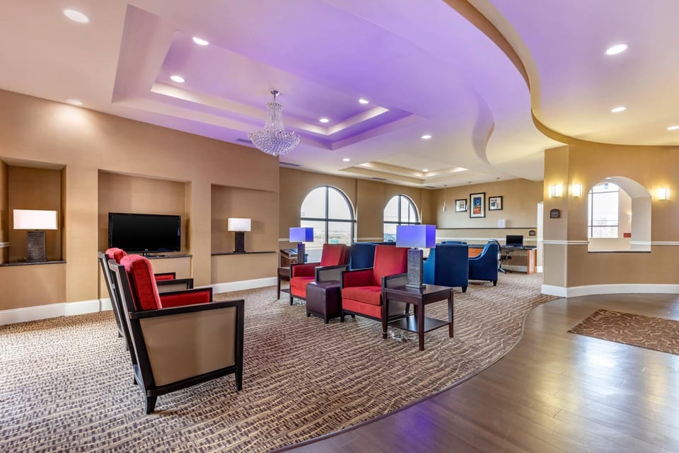 Comfort Suites Smyrna - Nashville Area Hotel in La Vergne