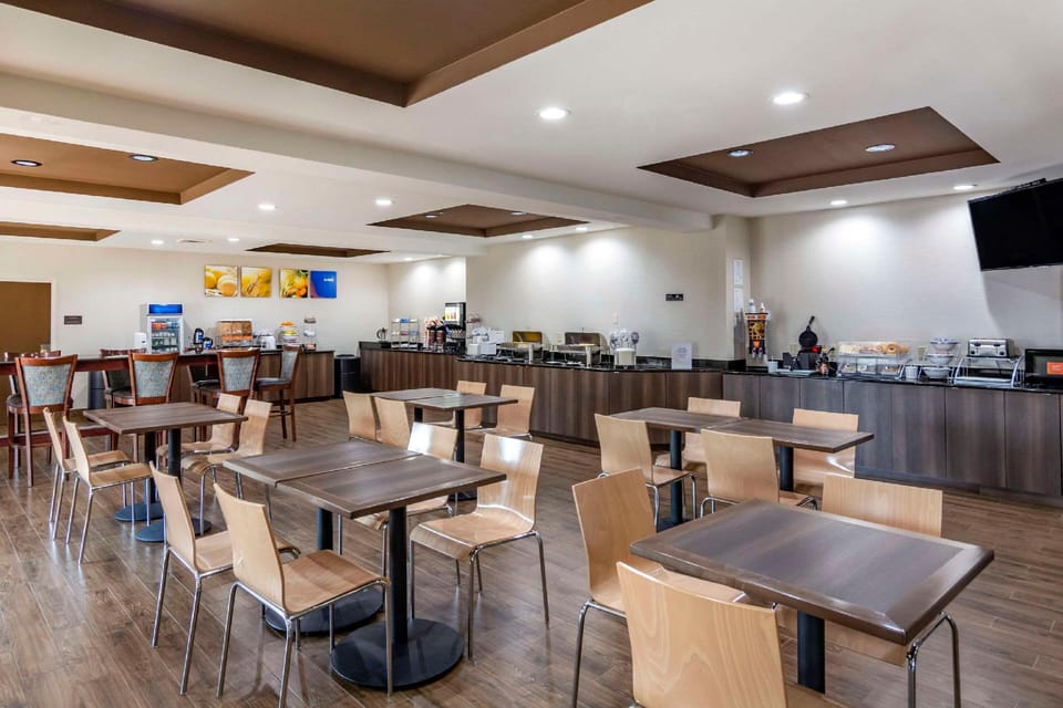 Comfort Suites Southpark Hotel in Petersburg
