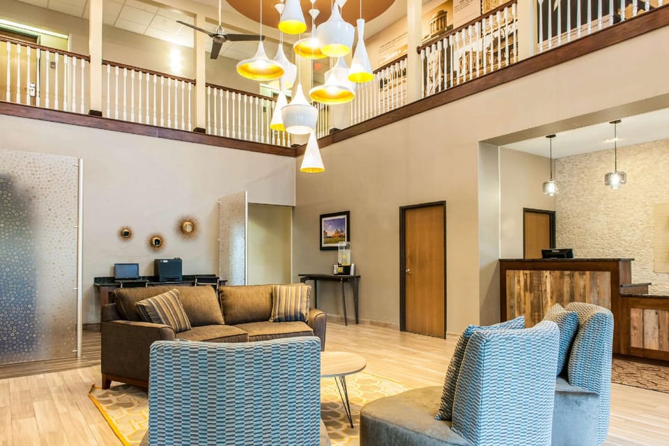 Comfort Suites Vincennes Hotel in Indiana