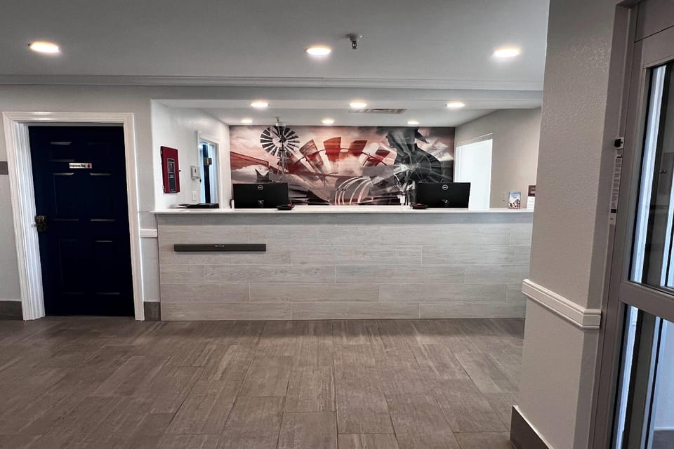 Hawthorn Extended Stay by Wyndham Hobbs Hotel in Hobbs