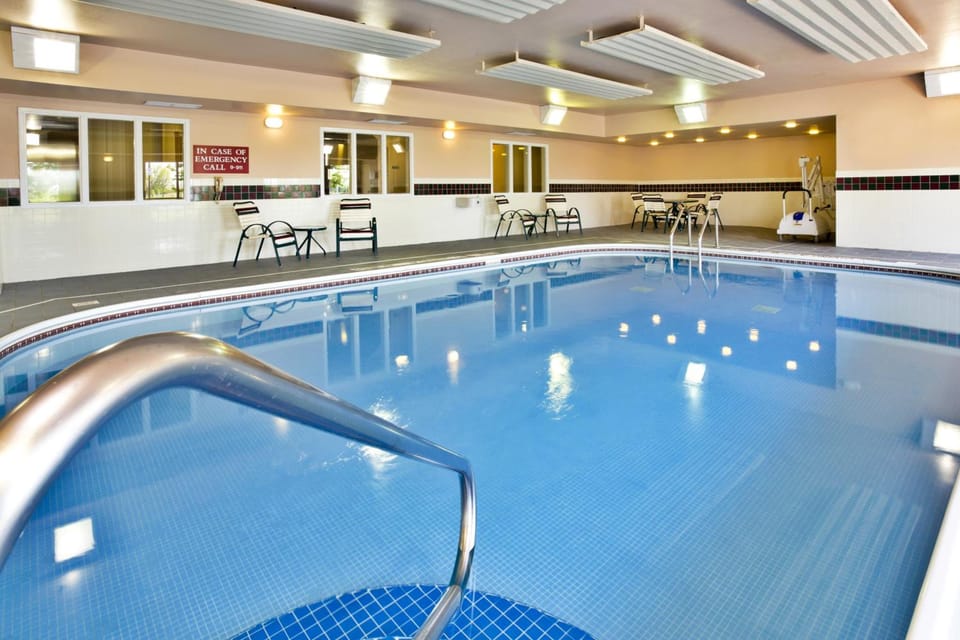 Country Inn & Suites by Radisson, Marion, OH Hotel in Ohio