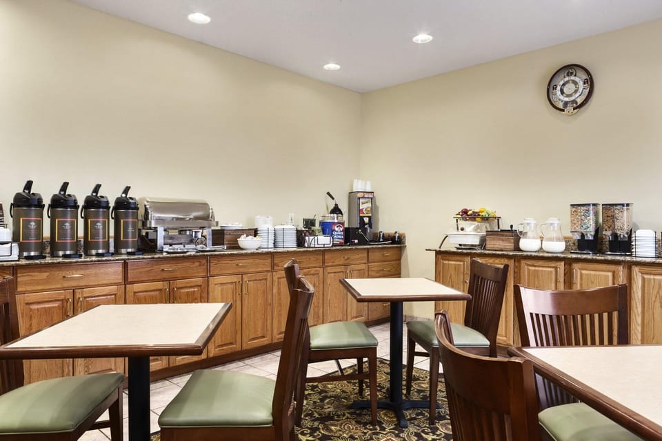 Country Inn & Suites by Radisson, Marion, OH Hotel in Ohio