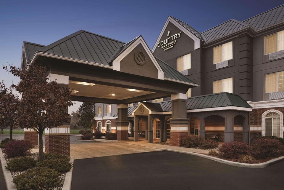 Country Inn & Suites by Radisson, Michigan City, IN Hotel in Indiana Dunes