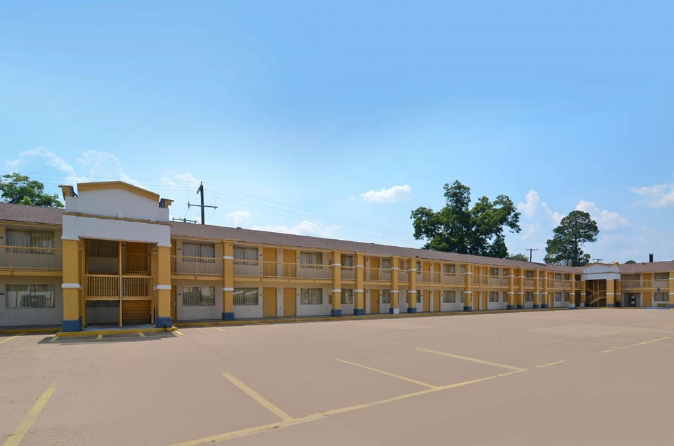 Americas Best Value Inn Alexandria Motel in Alexandria