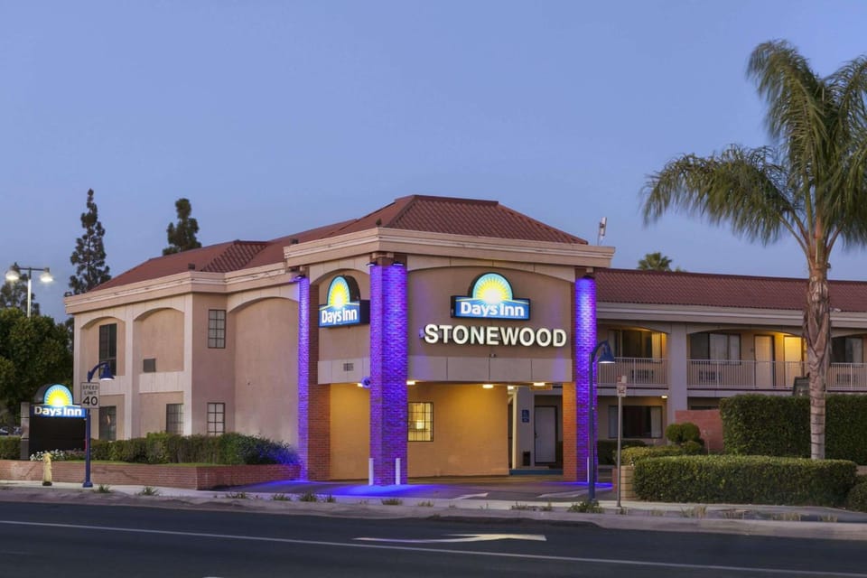 Days Inn by Wyndham Downey Hotel in Downey