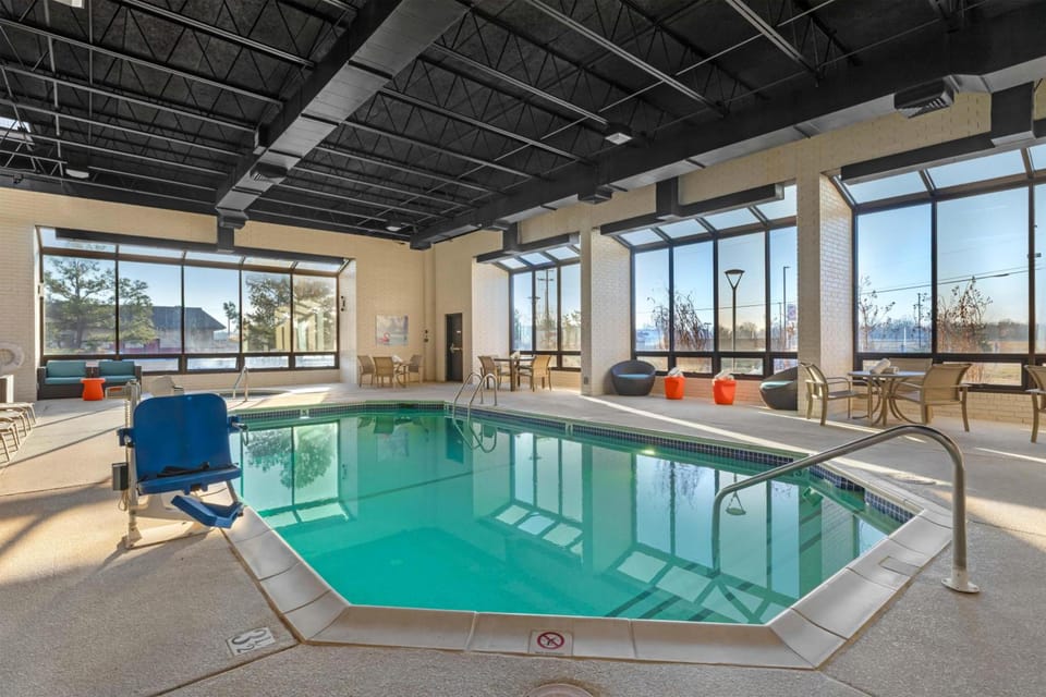 Drury Inn & Suites Joplin Hotel in Joplin
