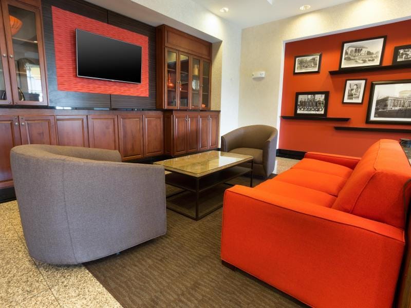Drury Inn & Suites Dayton North Hotel in Vandalia