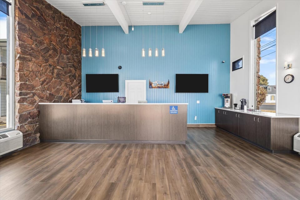BEND INN & SUITES Hotel in Bend