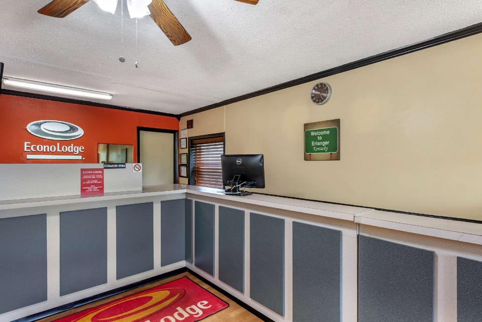 Econo Lodge Erlanger - Cincinnati Airport Hotel in Florence