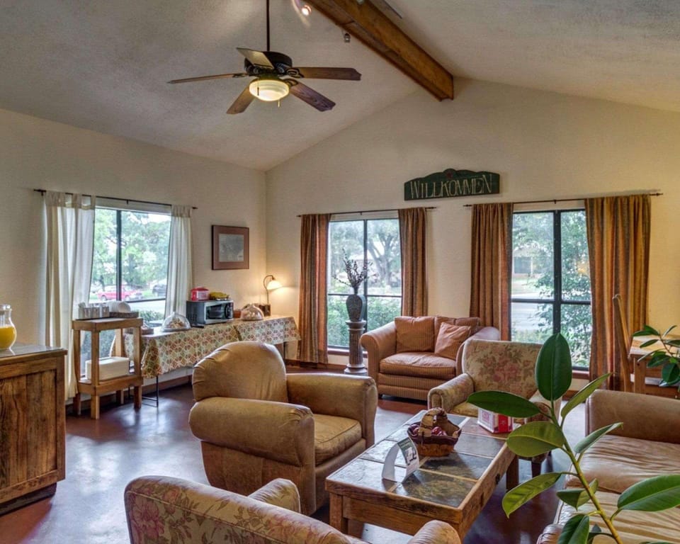 Econo Lodge Fredericksburg Hotel in Fredericksburg