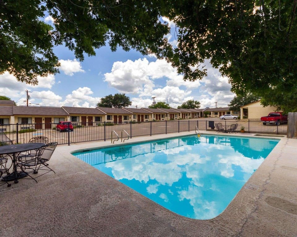 Econo Lodge Fredericksburg Hotel in Fredericksburg