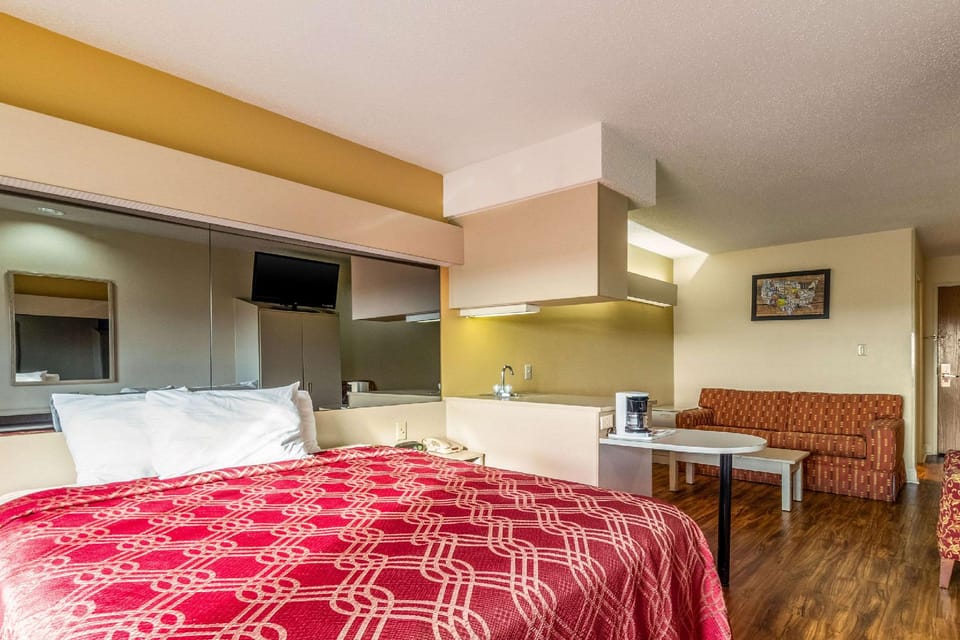 Suite room