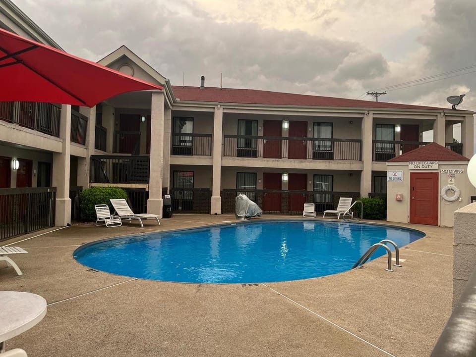 Econo Lodge Inn & Suites Murfreesboro Shopping District Hotel in Murfreesboro