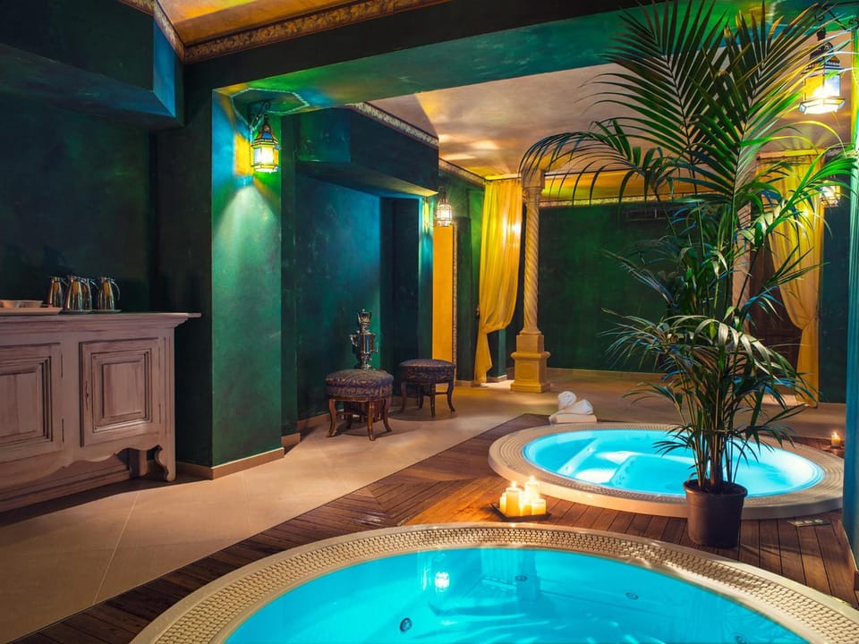 Relais Sassa Al Sole Resort in Tuscany