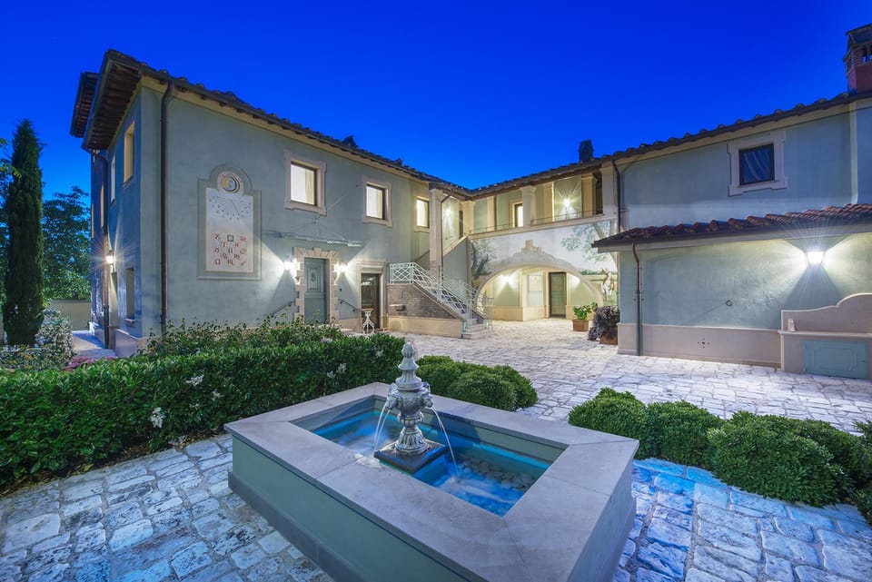 Relais Sassa Al Sole Resort in Tuscany