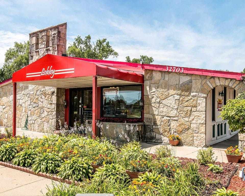 Rodeway Inn Madison Heights - Detroit Hotel in Madison Heights