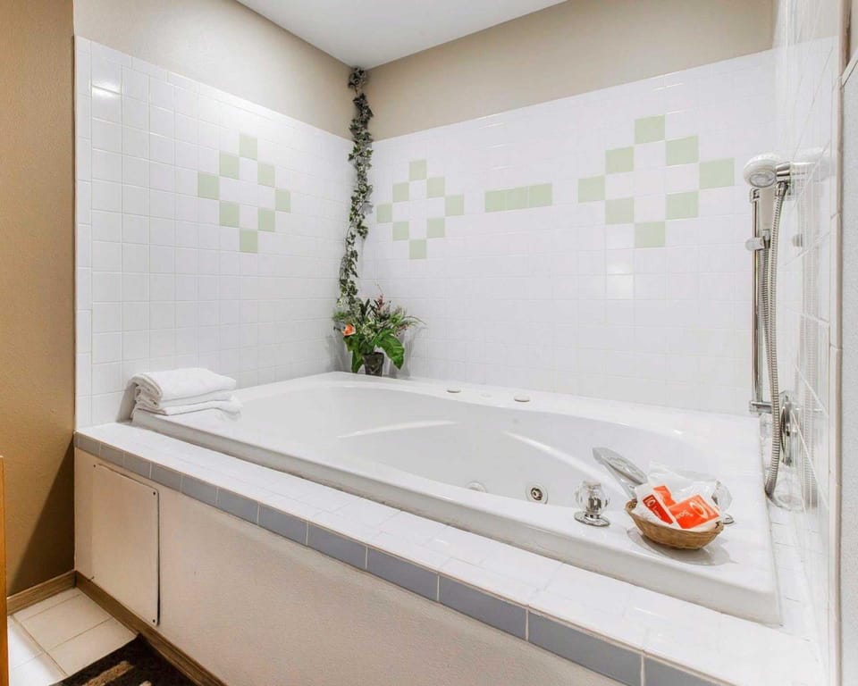 Quality Inn Cle Elum-Ellensburg Hotel in Cle Elum