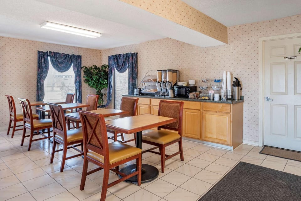 Econo Lodge Pearl - Jackson Hotel in Richland