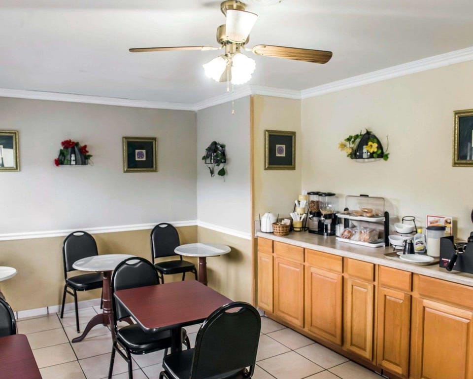 Quality Inn Perry Hotel in Florida