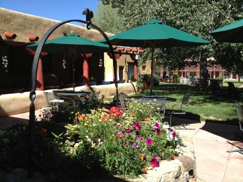 El Pueblo Lodge Motel in Taos
