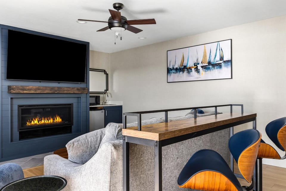 456 Embarcadero Inn & Suites Inn in Morro Bay