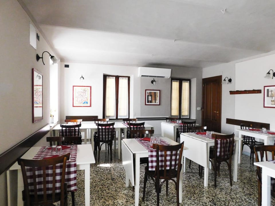 Trattoria Due Citroni Hotel in Piedmont