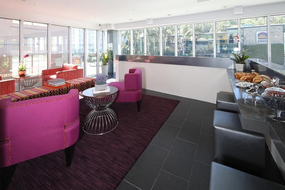 Shared lounge/TV area
