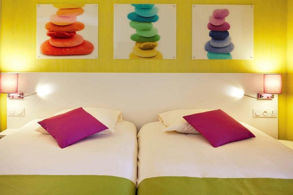 Inter-Hotel Wilson Hotel in Saint-Denis, France