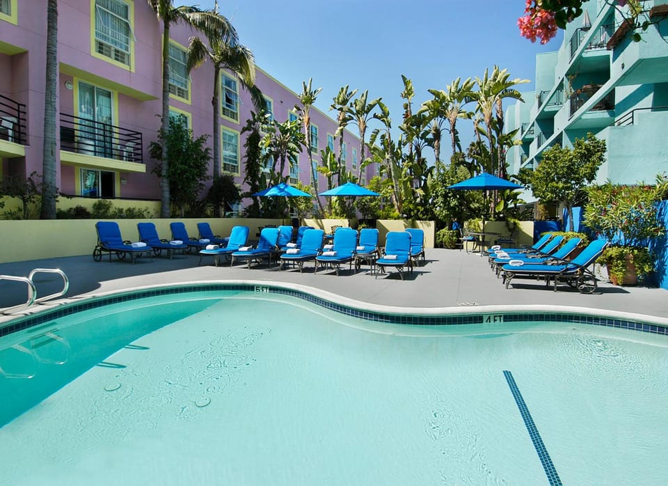 Ramada Plaza by Wyndham West Hollywood Hotel & Suites Hotel in West Hollywood