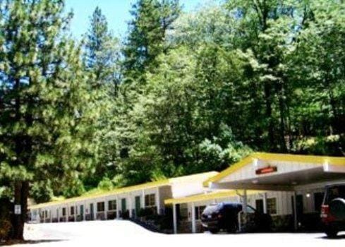 Golden Chain Motel Motel in Sierra Nevada
