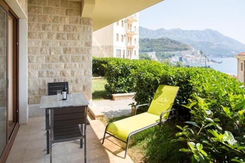 ApartHotel Belvedere Residence Becici Budva Hotel in Budva Municipality