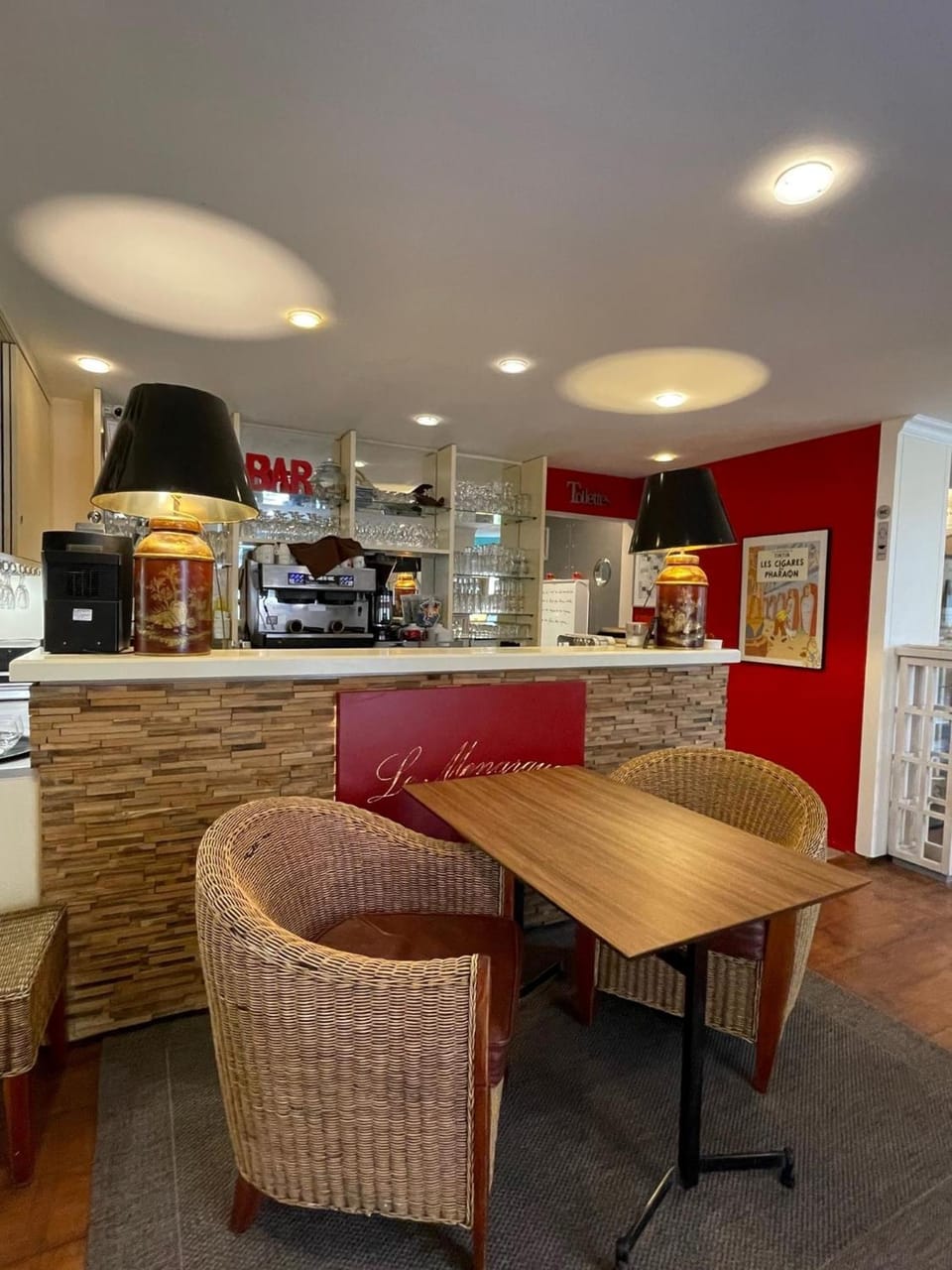 Bar/lounge