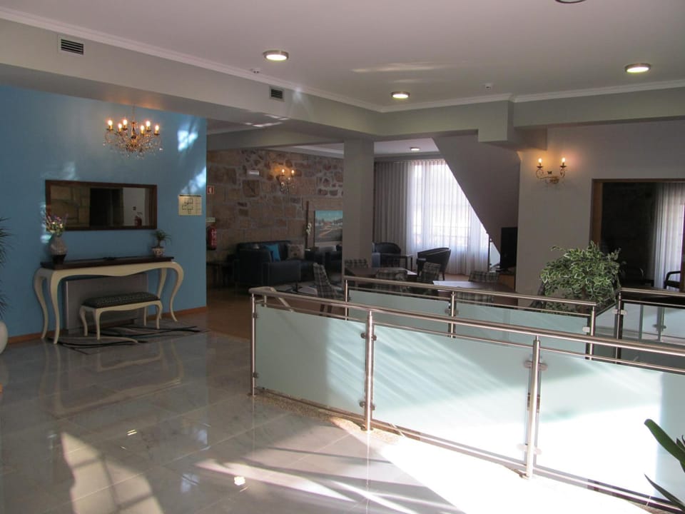 Shared lounge/TV area