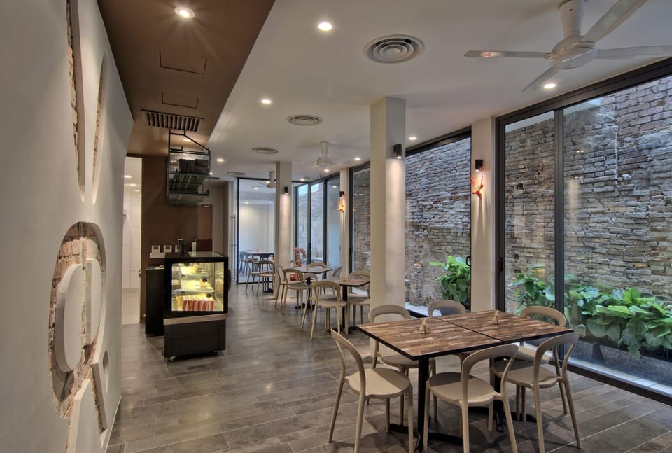 Coffee shop