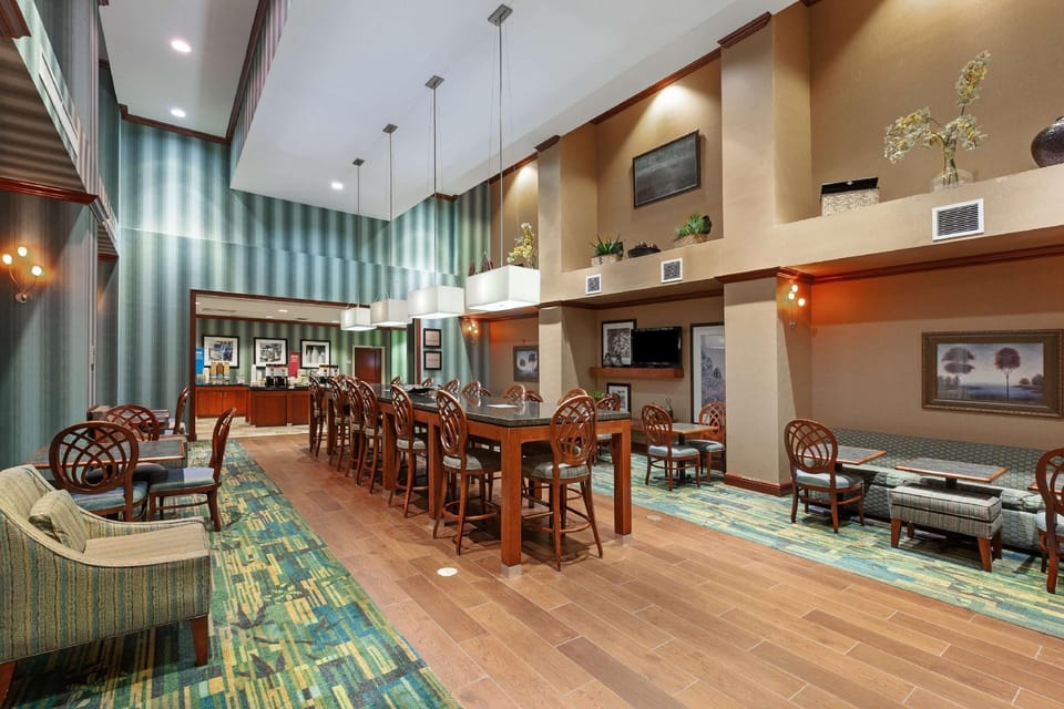 Hampton Inn & Suites El Paso West Hotel in Borderland