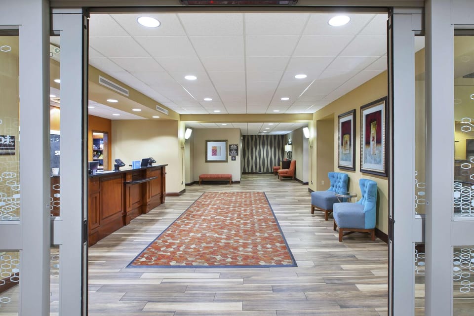 Hampton Inn & Suites Wichita-Northeast Hotel in Wichita