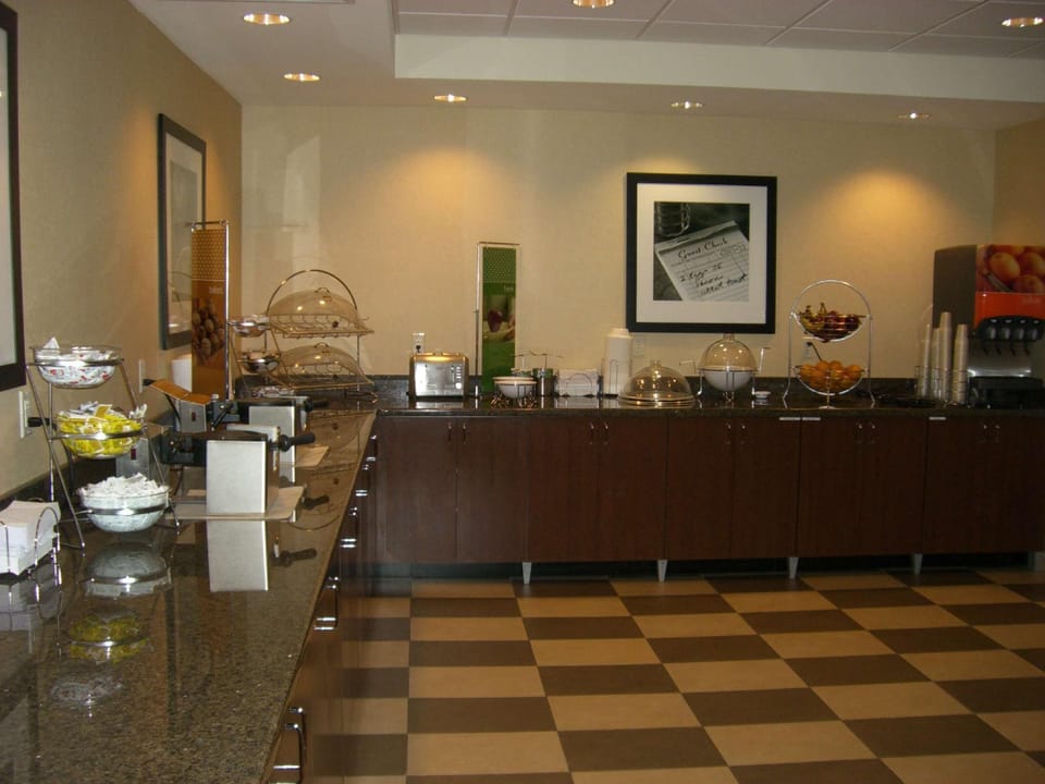 Hampton Inn & Suites Pueblo/North Hotel in Pueblo West