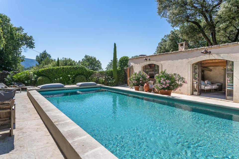 Domaine Les Roullets Hotel in Ménerbes