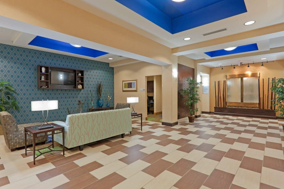 Holiday Inn Express Columbia By IHG Hotel in Columbia