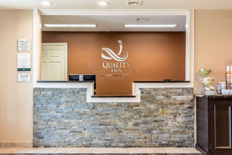 Quality Inn University Area Hotel in Opelika