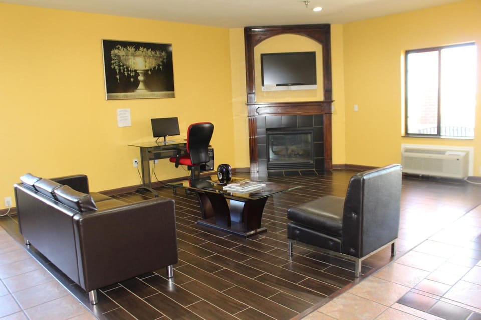 Home Gate Inn & Suites Hotel in Horn Lake