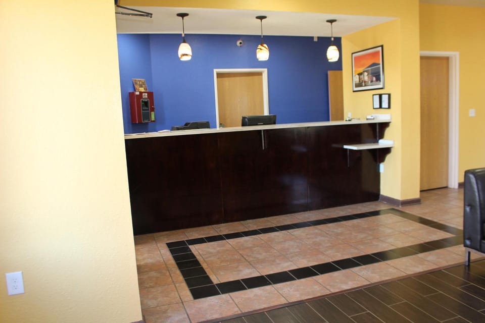 Home Gate Inn & Suites Hotel in Horn Lake