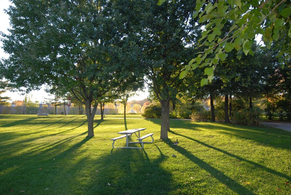 Kings Inn Orillia Motel in Orillia