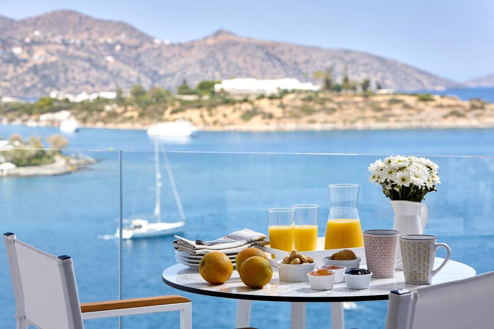 Citrus Exclusive Hotel in Akti Koundourou
