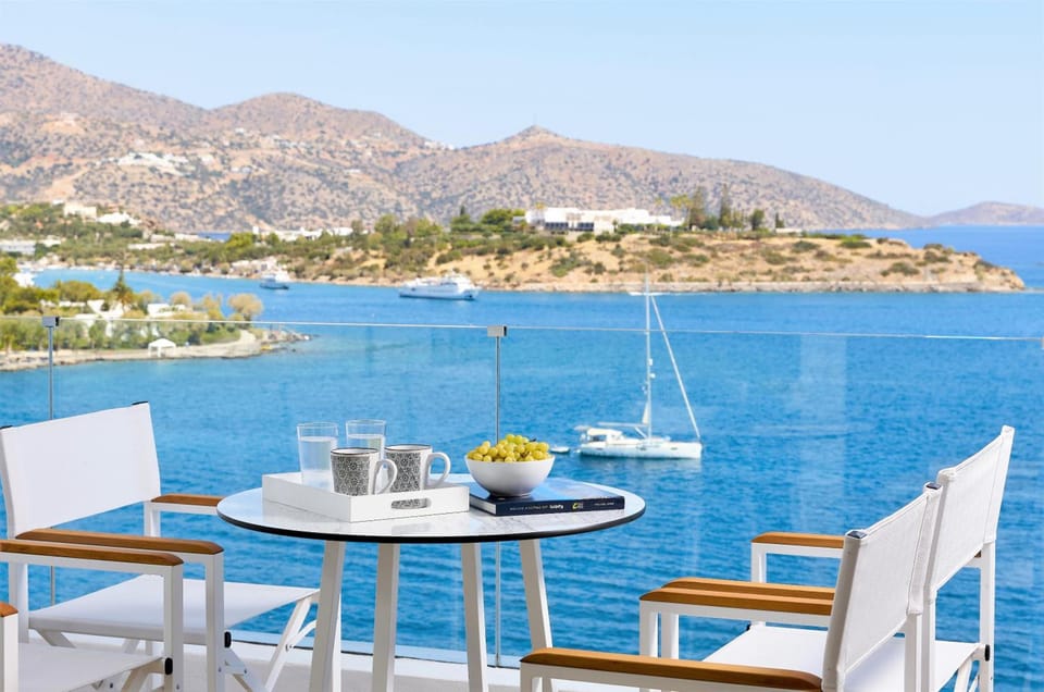 Citrus Exclusive Hotel in Akti Koundourou